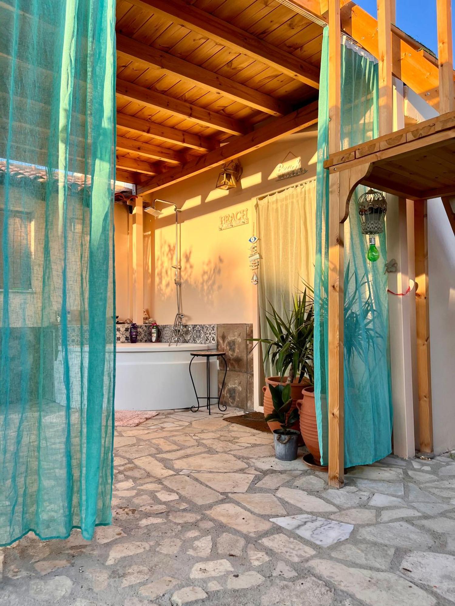 Holiday Oasis With Private Patio And Hammam-Style Bath In Chora-Pithagoreo, Samos Island Villa ปีตาโกเรโย ภายนอก รูปภาพ
